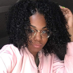 Meet your Posher, Franceska